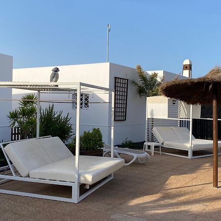 Apartamentos Livvo Coloradamar Playa Blanca  Exterior photo
